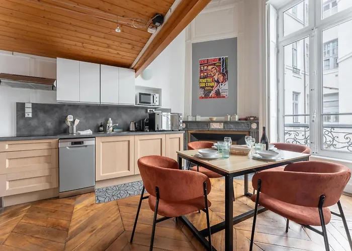 Fenetre Sur Cour - Pour 2 Appartement *